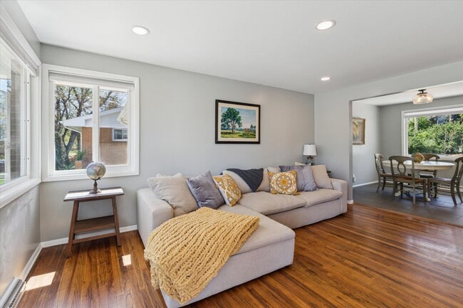 Building Photo - Move-In Ready Ranch with Modern Upgrades a...