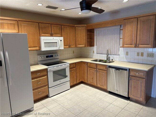 Building Photo - 4433 Sebring Ave