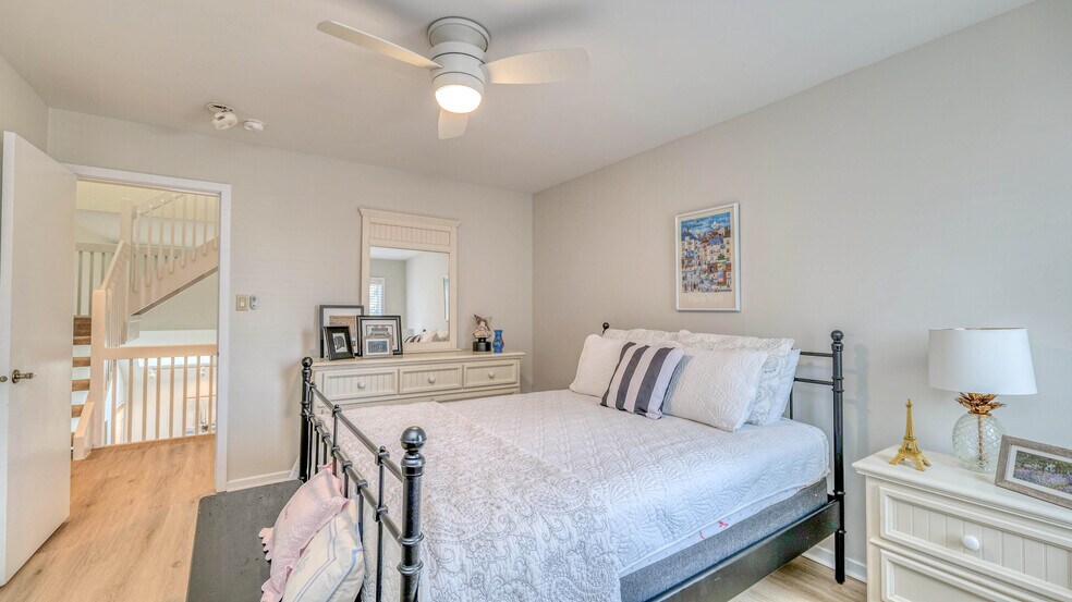 Building Photo - 6 Brunswick Ct