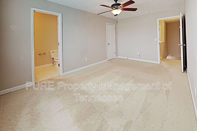 Building Photo - 426 Shadow Glen Dr