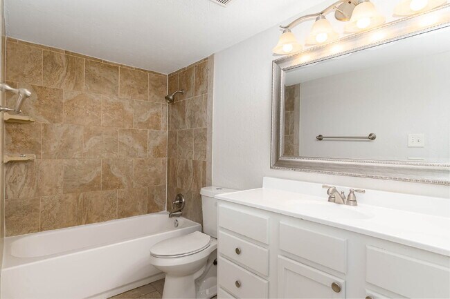 Building Photo - Charming 3-Bedroom Home in Fort Worth