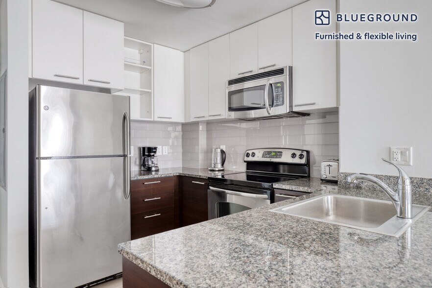 Building Photo - 285 Third Street-SI FL6-ID838