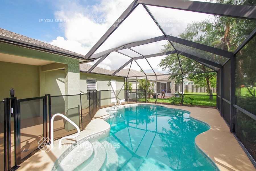 Building Photo - 2414 Bayhill Dr