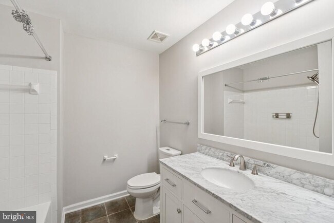 Building Photo - 13524 Hayworth Dr