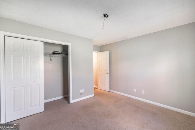 Building Photo - 105 Millstone Way