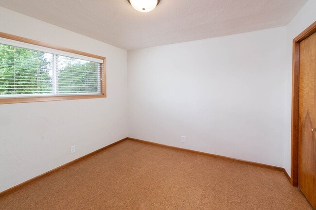 Building Photo - West Hills 4 Bdrm+, 3 Bath Mid Century - A...
