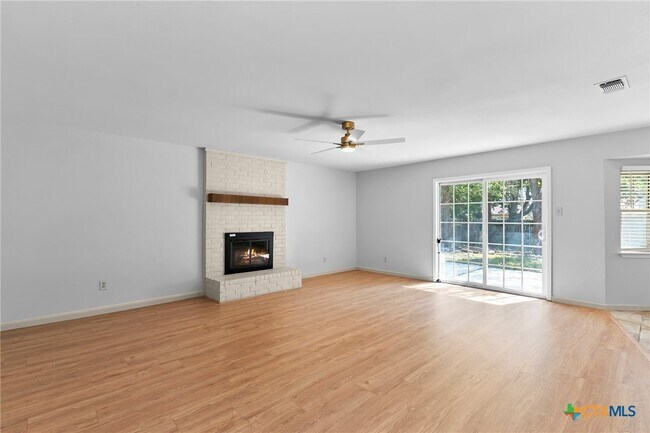 Building Photo - 1808 Moonlight Dr