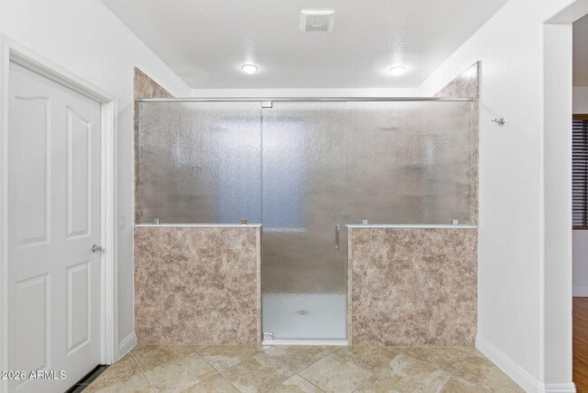 Building Photo - 6206 W Buckhorn Trail