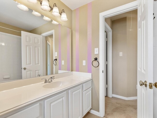Building Photo - 8129 Springmoss Dr