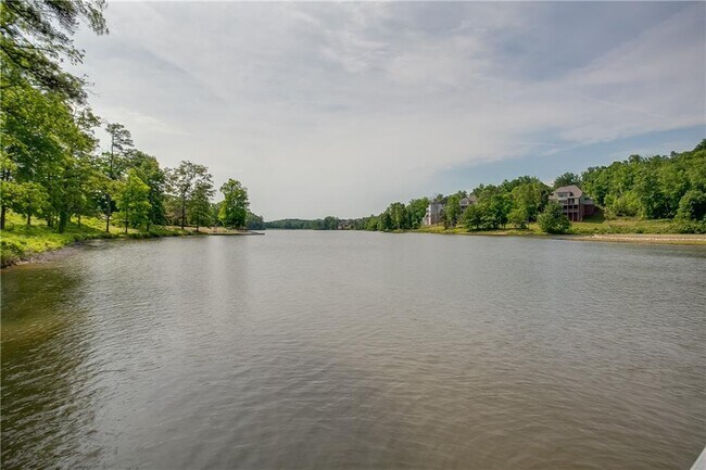 Building Photo - 6767 Scarlet Oak Way