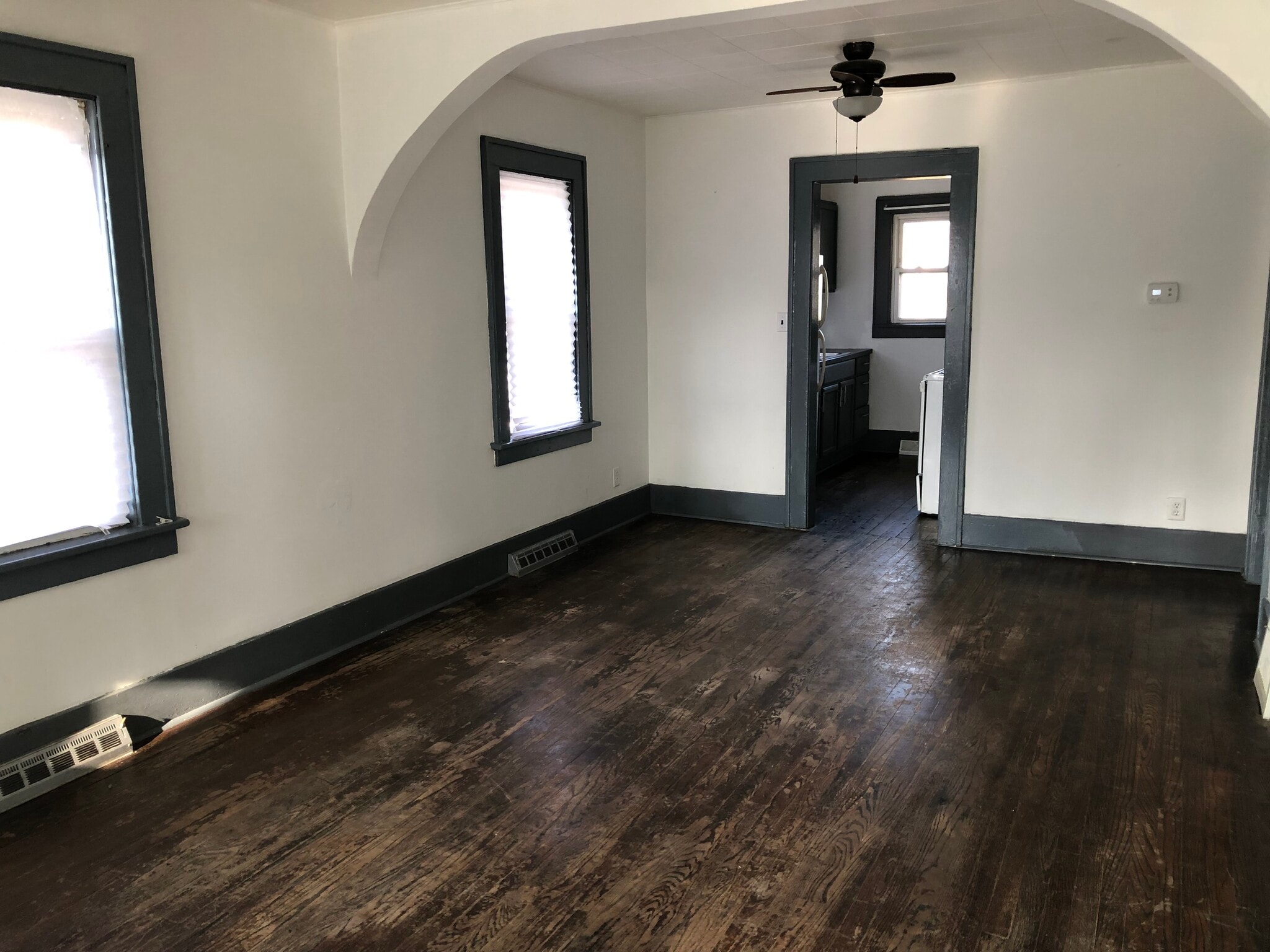 living room - 1629 Michigan st