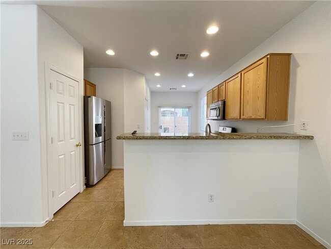 Building Photo - 9758 W Hanover Grove Ave