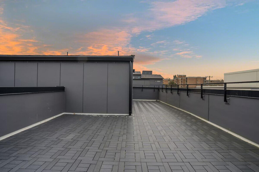 Building Photo - 2433 S Plum St