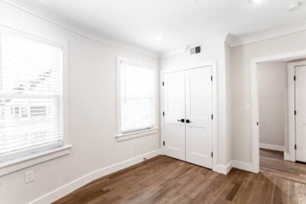 Building Photo - 19 Beston St