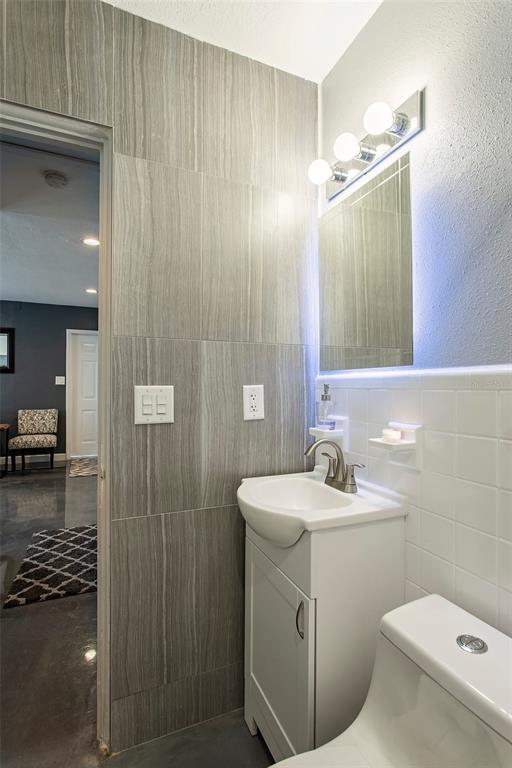 Building Photo - 1235 22nd Ave S