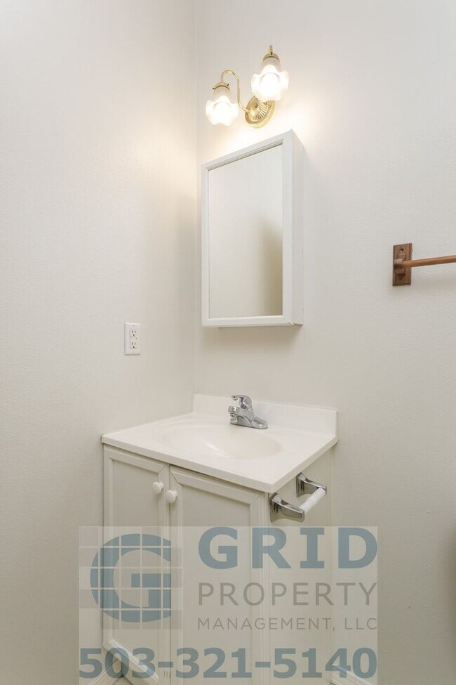 Building Photo - GPM397 - SE 62nd Ave (T1)