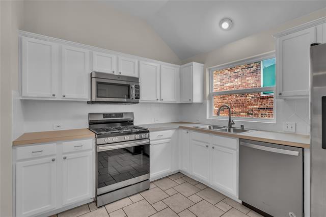 Building Photo - 7612 Sonoma Valley Dr