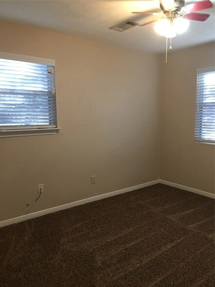 Building Photo - 2283 McCaleb Rd
