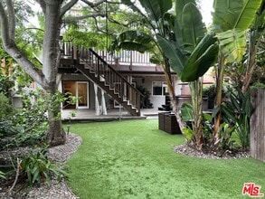 Building Photo - 1019 Camino Real