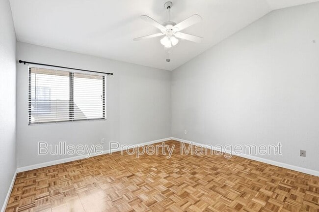 Building Photo - 4566 W Shannon St