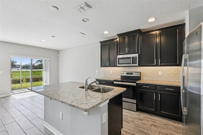 Building Photo - 1283 Flowing Tide Dr