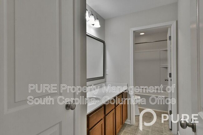 Building Photo - 176 Tufton Ct