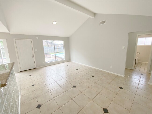 Building Photo - 8214 Riptide Dr