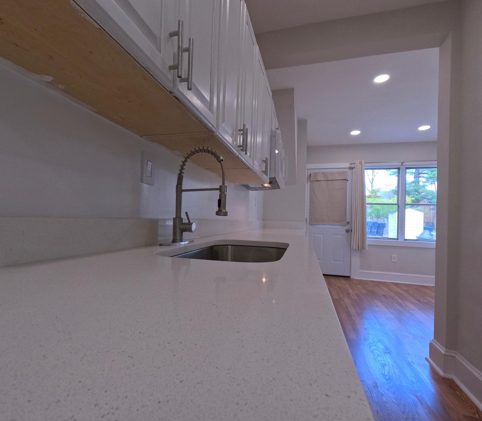 Building Photo - 4317 River Rd NW