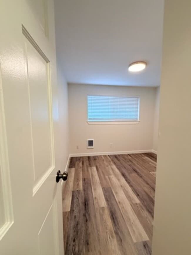 Building Photo - Beautifully Remodeled 4-Bedroom Home Backing to Park – Desirable Keizer Neighborhood