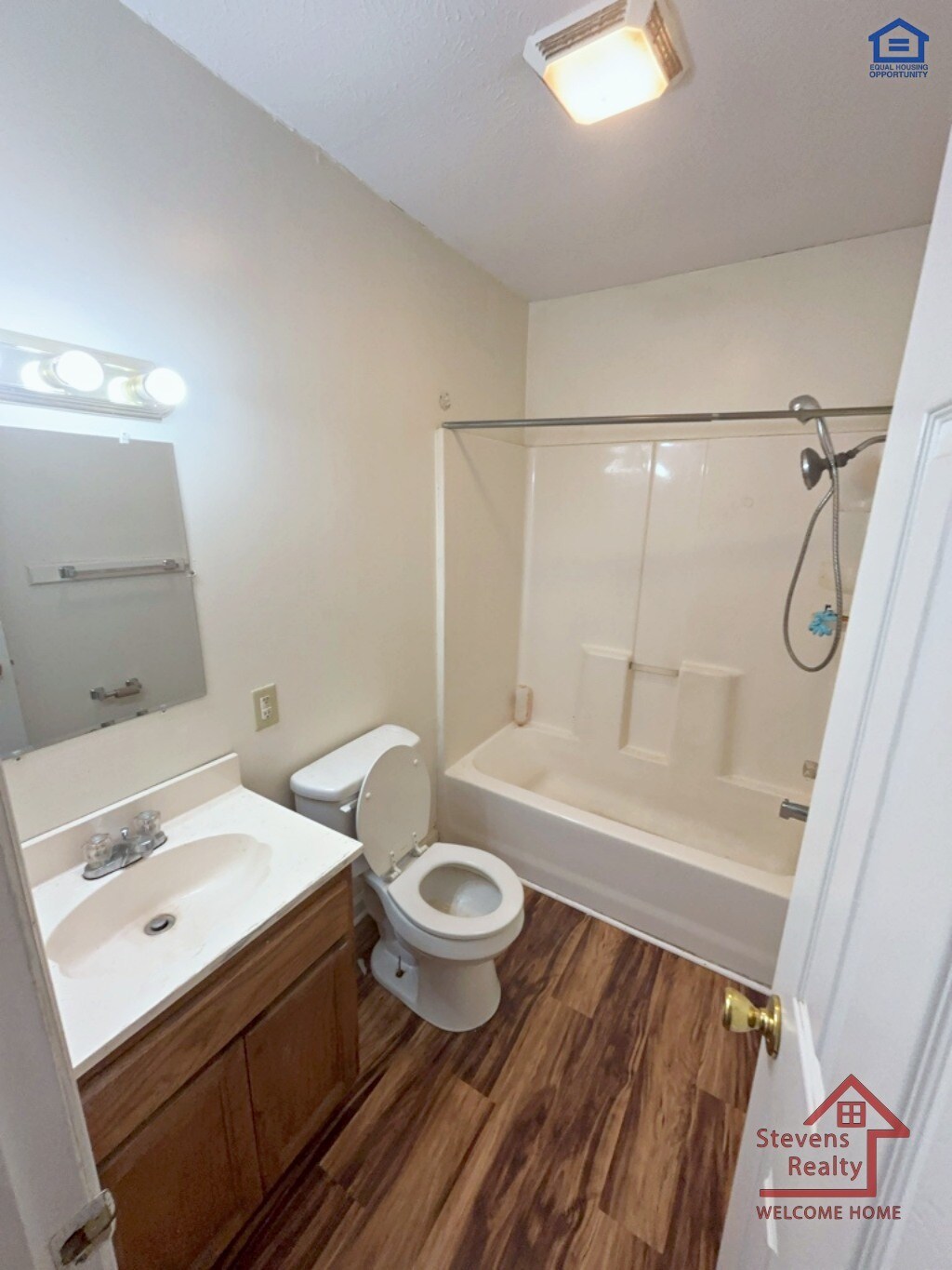Building Photo - 173 Bybee Woods Dr