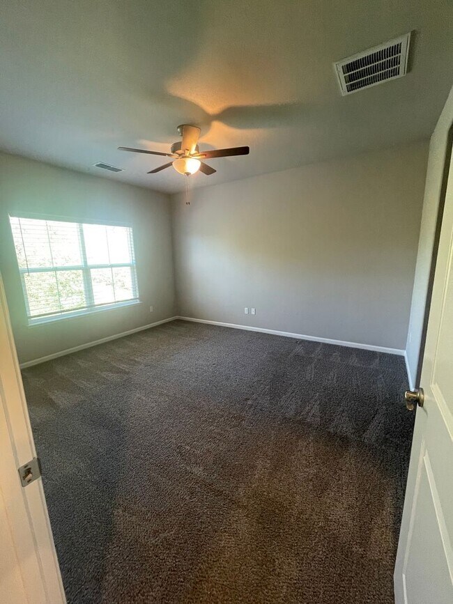 Building Photo - Private Condo in Awesome Rocklin Location!