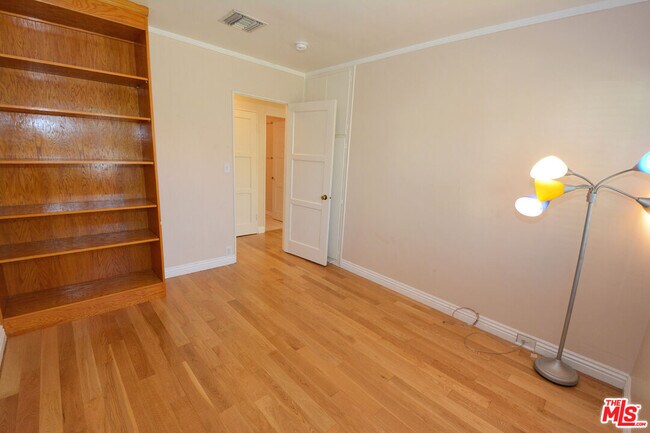 Building Photo - 12944 Haynes St