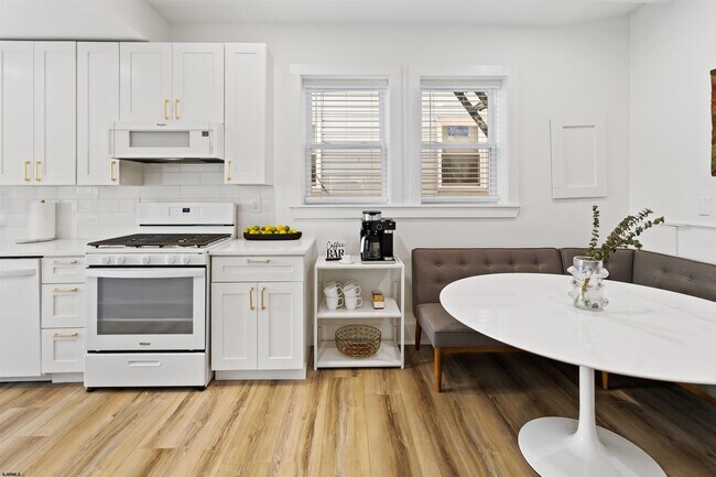 Building Photo - 1 S Delancy Pl