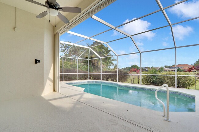 Building Photo - 1252 SW Bent Pine Cove