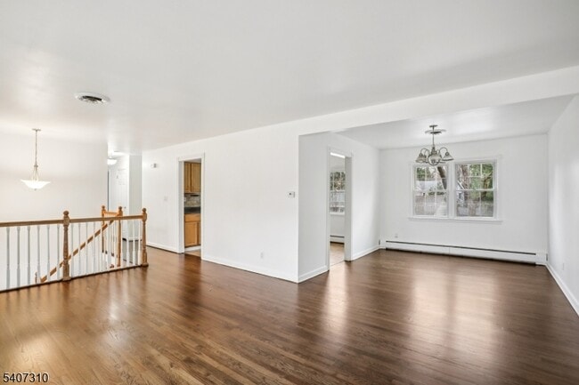 Building Photo - 254 Darlington Ave