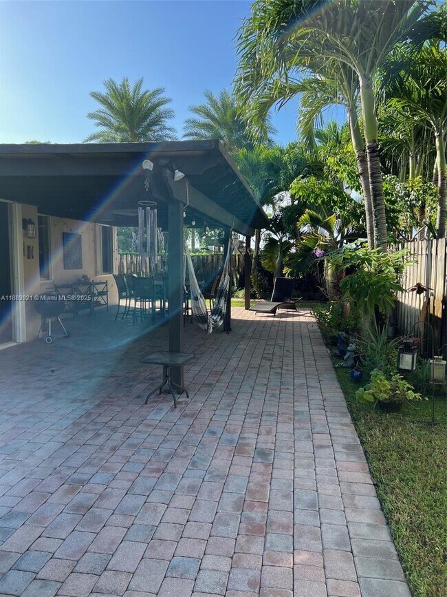 Building Photo - 11922 SW 154th Path