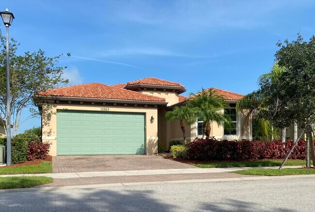 Primary Photo - 11263 SW Barton Way