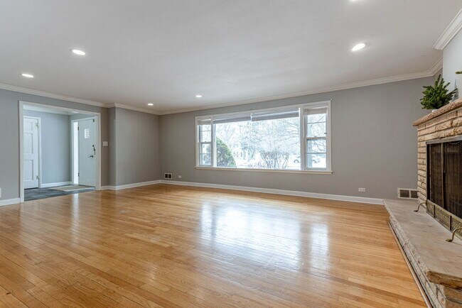 Building Photo - 996 Castlegate Ct