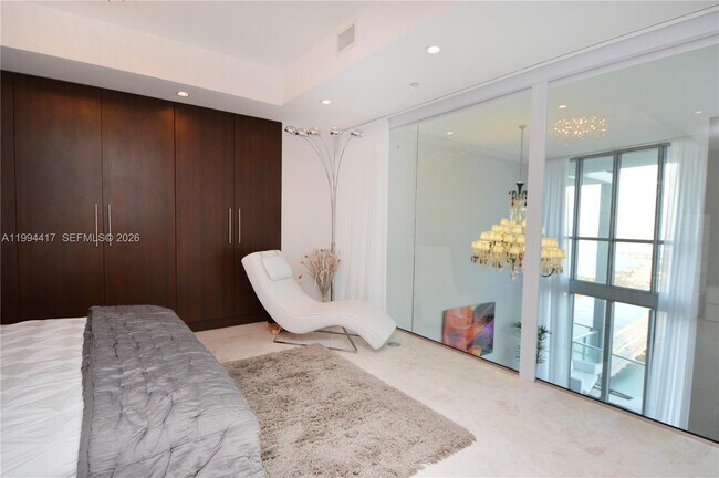 Building Photo - 1100 Biscayne Blvd