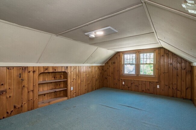 Building Photo - 47 Pleasant St