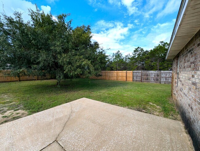 Building Photo - 8601 Laredo St