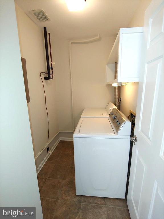 Building Photo - 719 Monmouth Ave