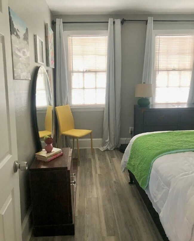 Building Photo - Midtown Retreat