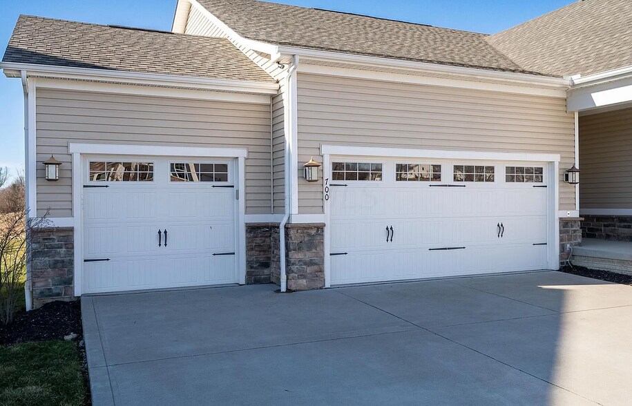 Building Photo - 700 Ferguson Ave