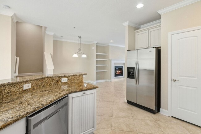 Building Photo - Cape Sound Condo