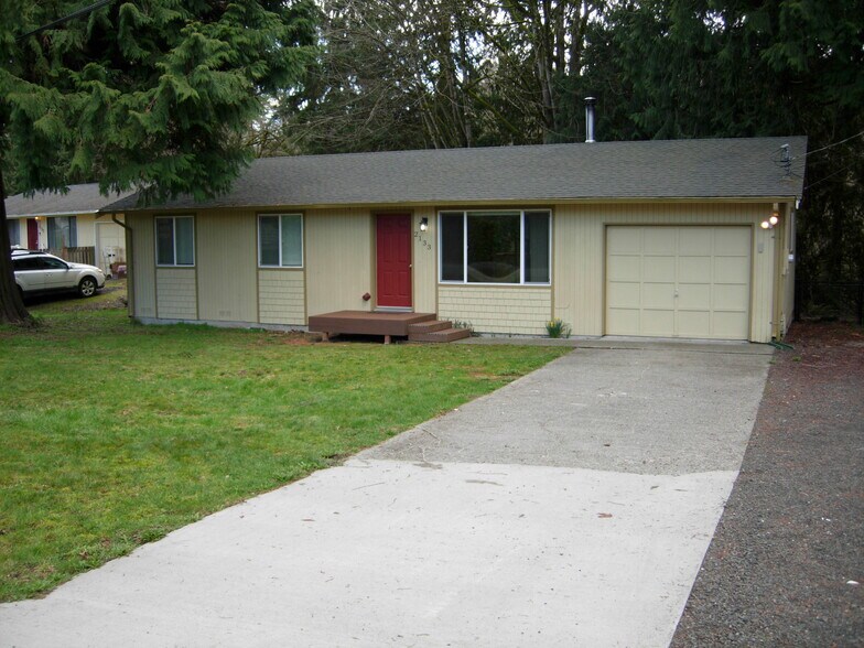 Front of house - 2133 NW Mulholland Blvd