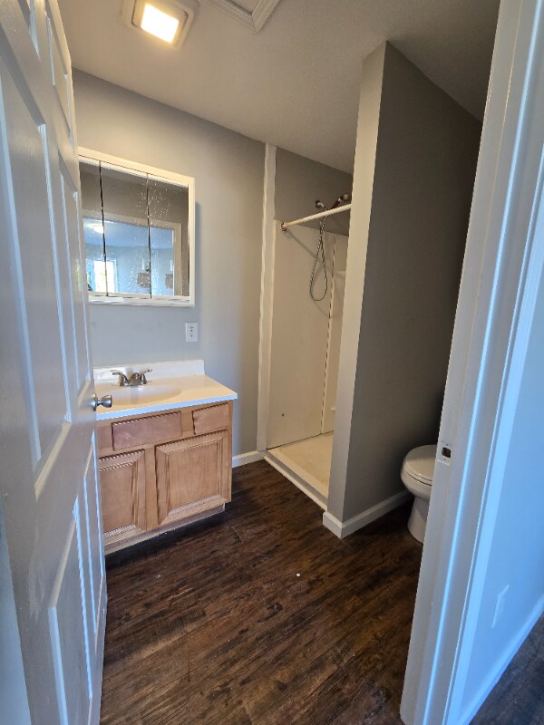 Building Photo - 215 N Harrisburg Ave