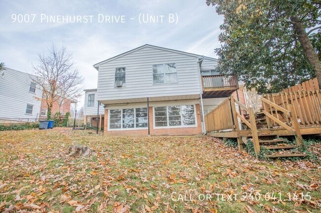 Building Photo - 9007 Pinehurst Dr