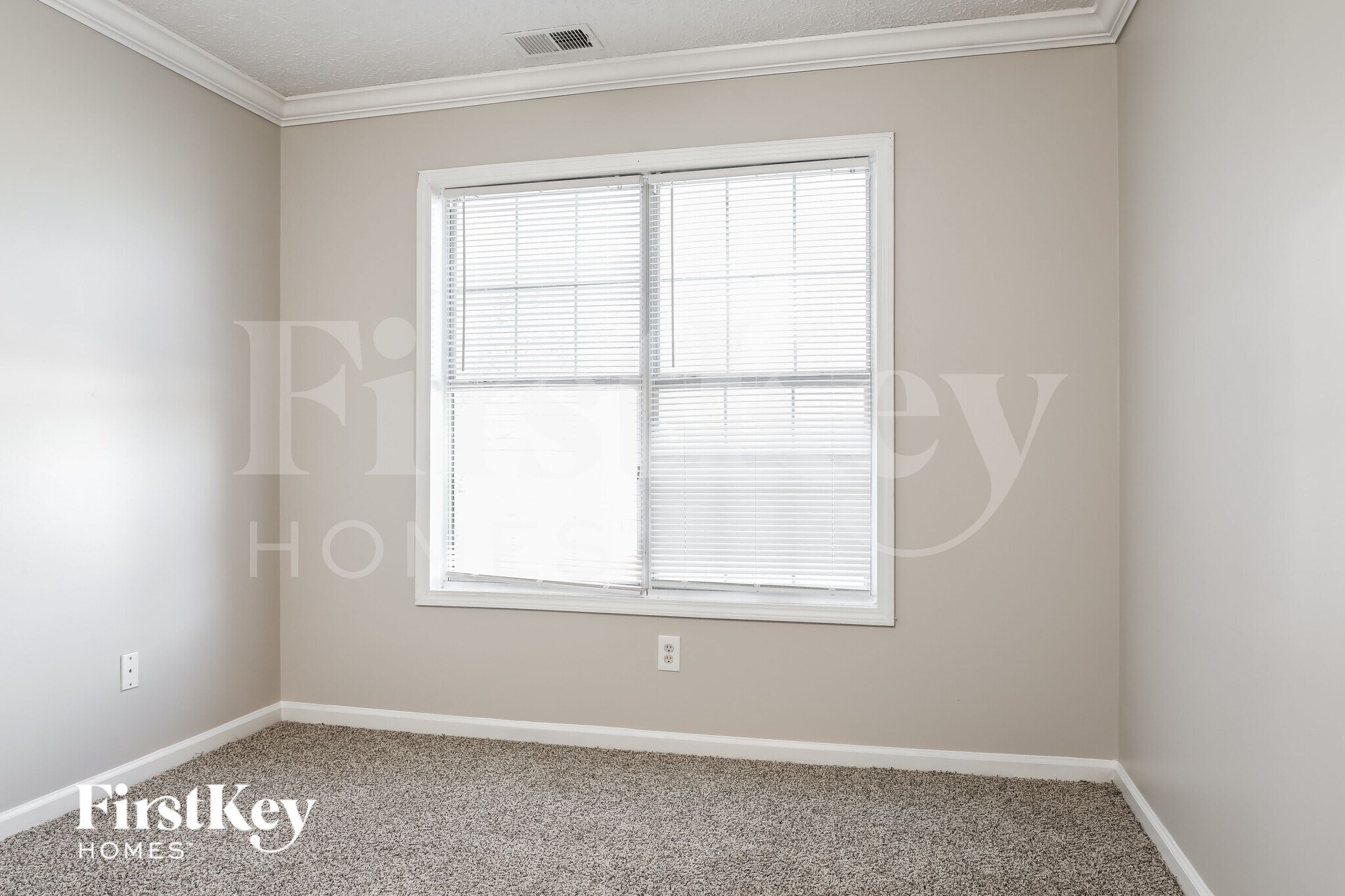Building Photo - 120 Grayview Ct