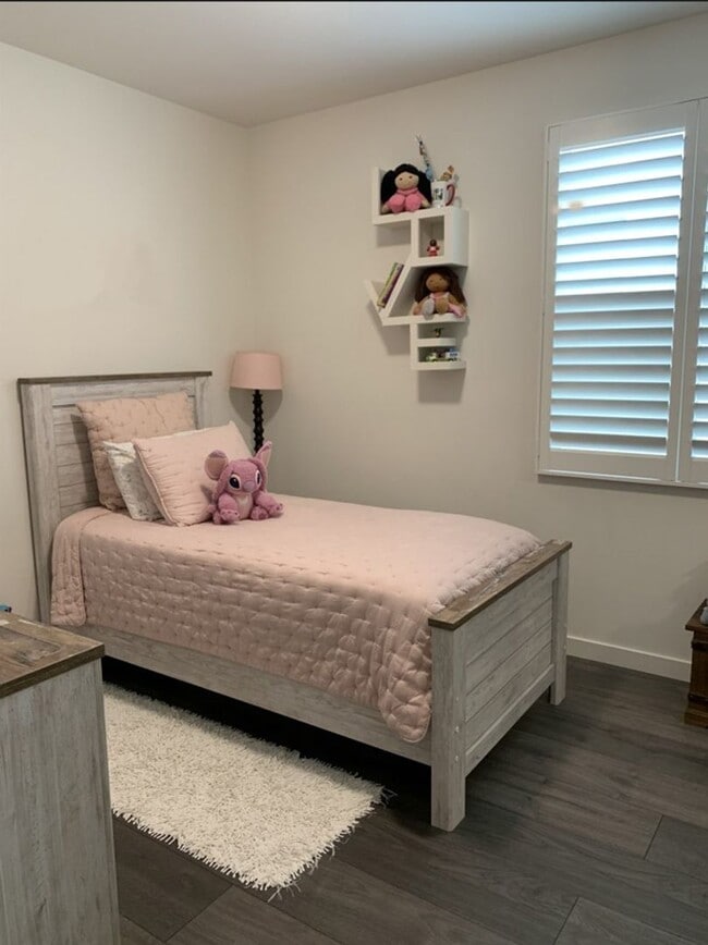 Building Photo - Rooms for Rent in Irvine's Great Park